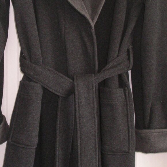 Kirkland Signature Men's plush warm gray velour calf length robe size XL - Picture 5 of 11